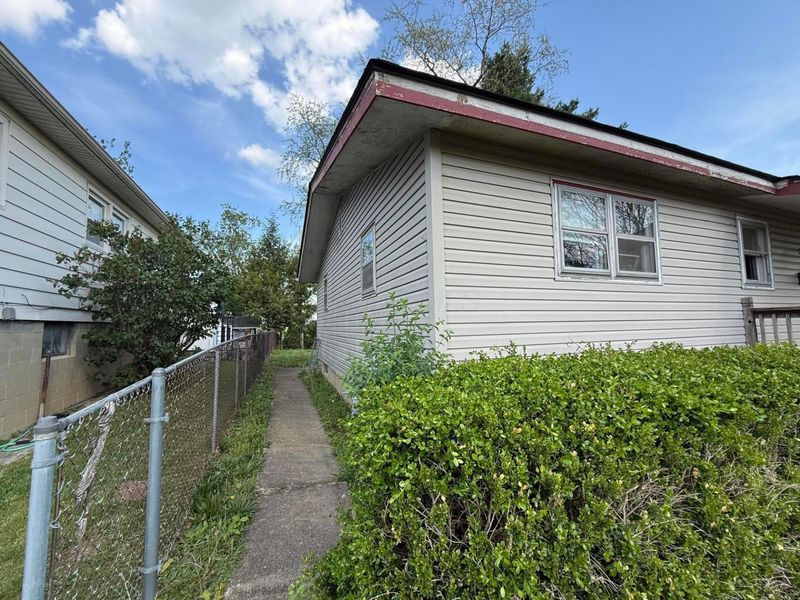 502 Summitview Drive , Lancaster, OH 43130 Photo 2