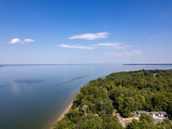 191,190B N Independence Drive, MONTROSS, VA 22520