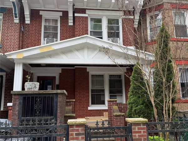 110 sunnyside Avenue, Brooklyn, NY 11207