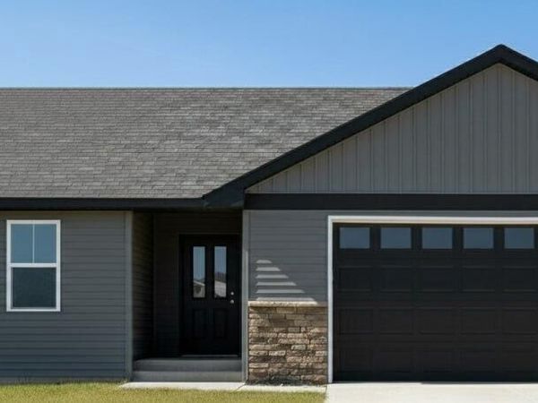 831 American DRIVE, Holmen, WI 54636