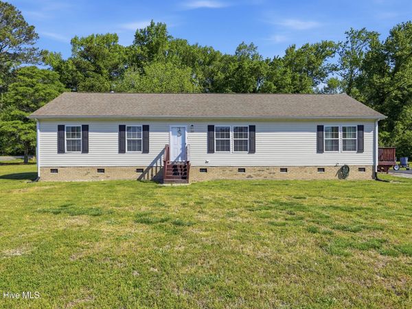 20 Corapeake Road, Corapeake, NC 27926