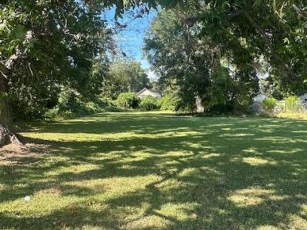 112 N Lee Street , Whiteville, NC 28472