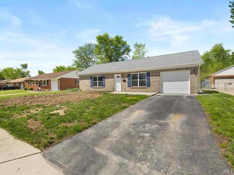 300 Lutz Drive, Union, OH 45322 Photo 16