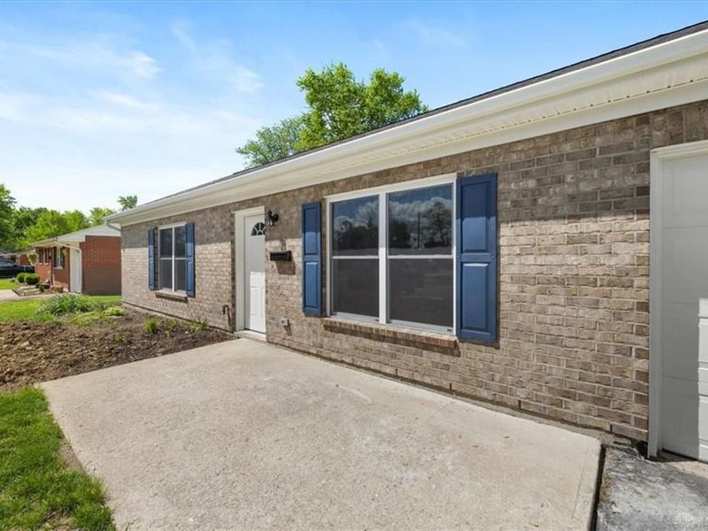 300 Lutz Drive, Union, OH 45322 Photo 18