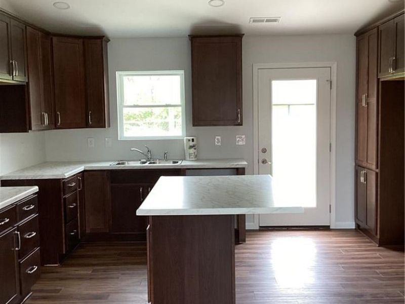 300 Lutz Drive, Union, OH 45322 Photo 8