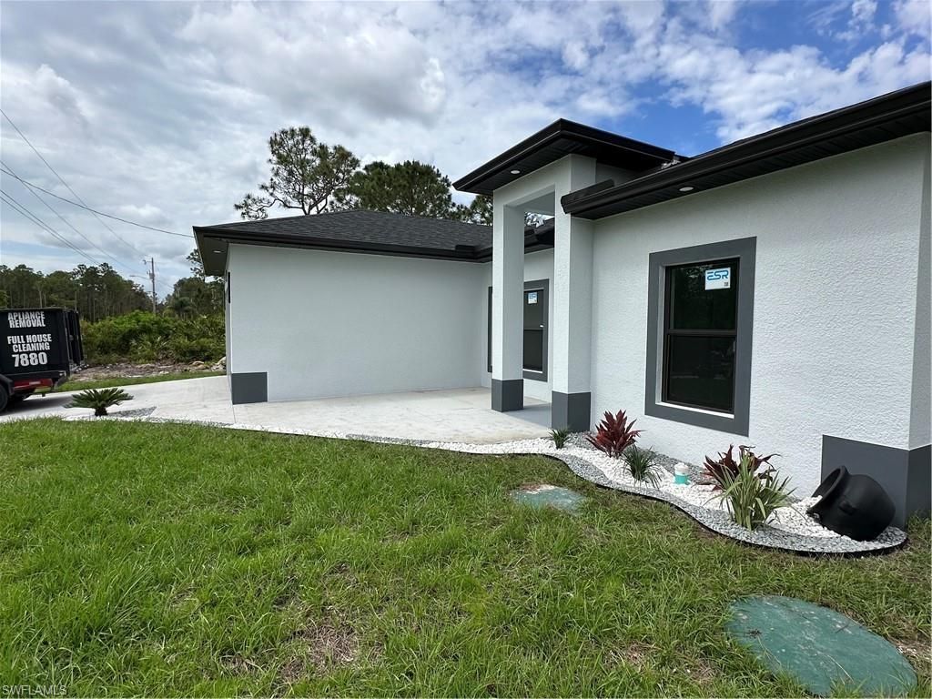515 Hutton St E, Lehigh Acres, FL 33974 Photo
