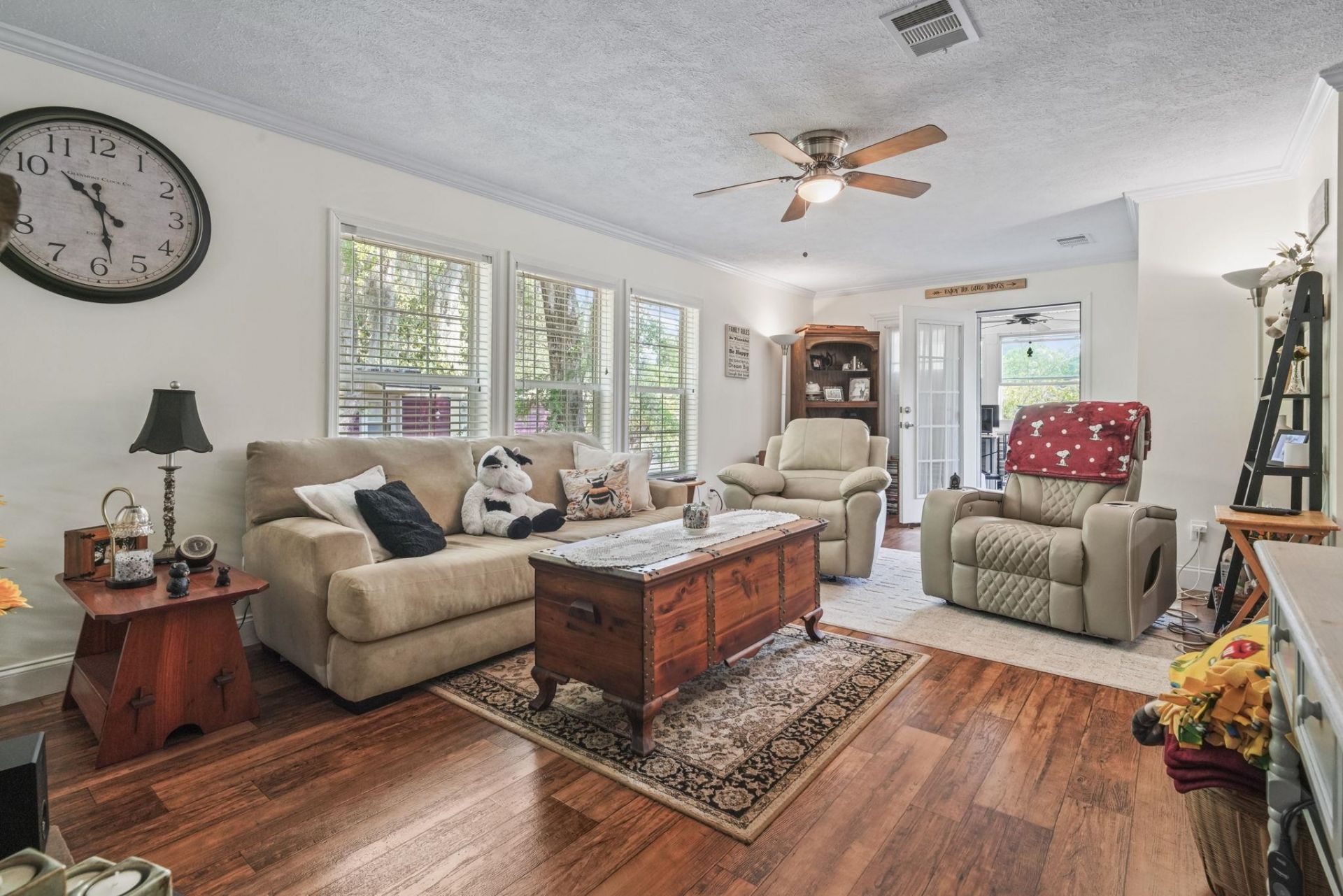 61 Saxon Ct. Photo 13
