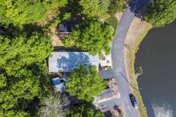 61 Saxon Ct. photo 4