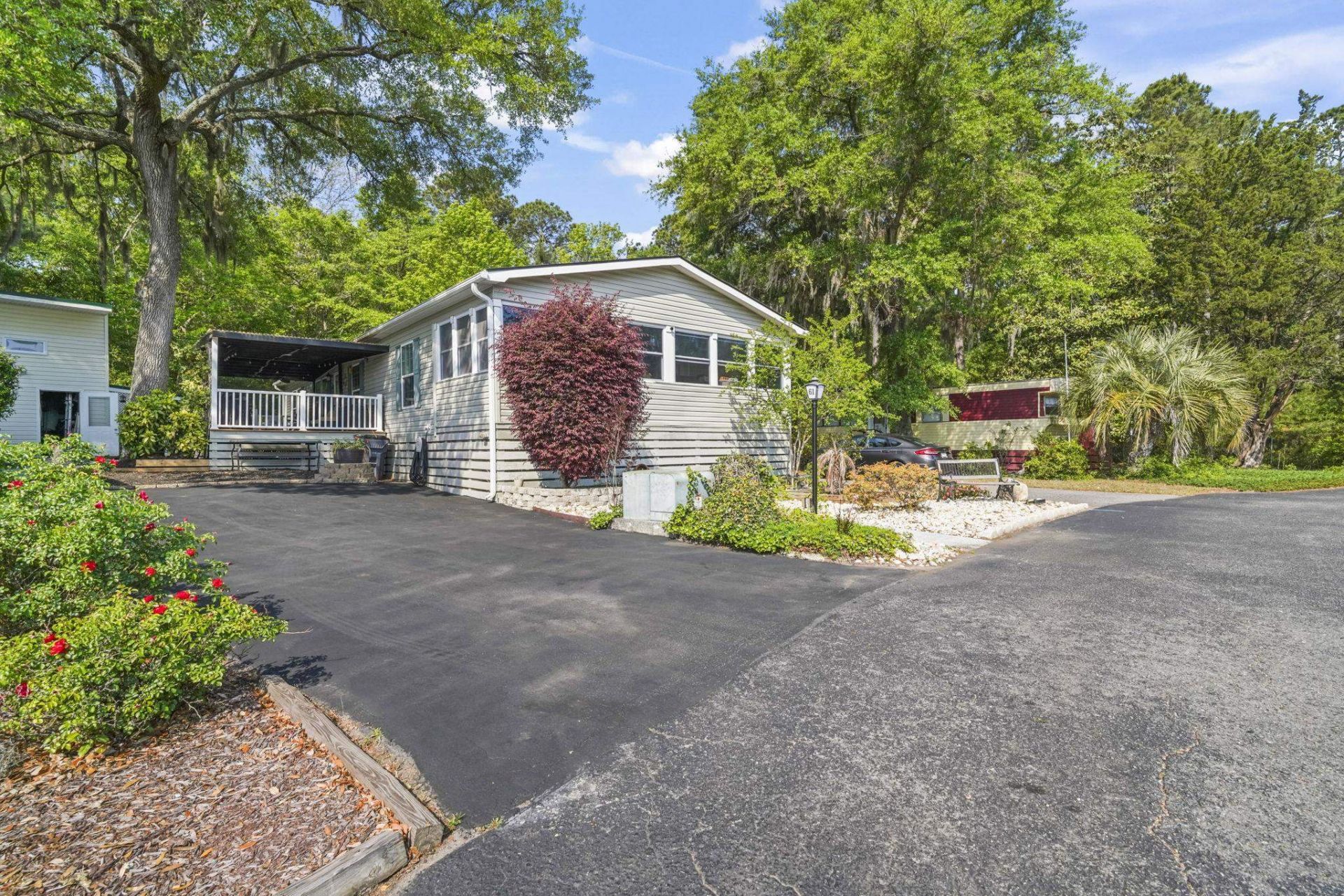 61 Saxon Ct. Photo 25