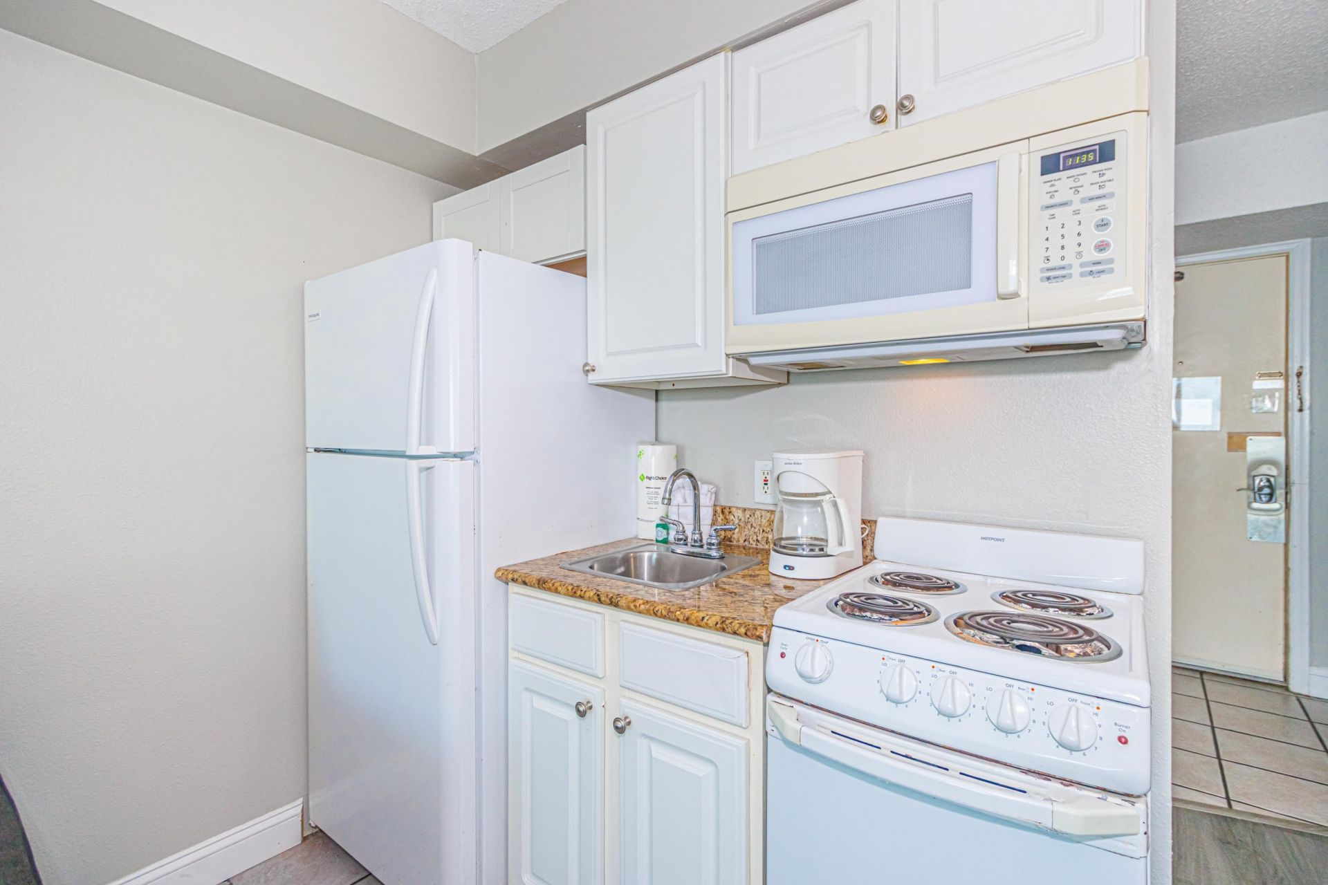 1207 S Ocean Blvd. Photo 13