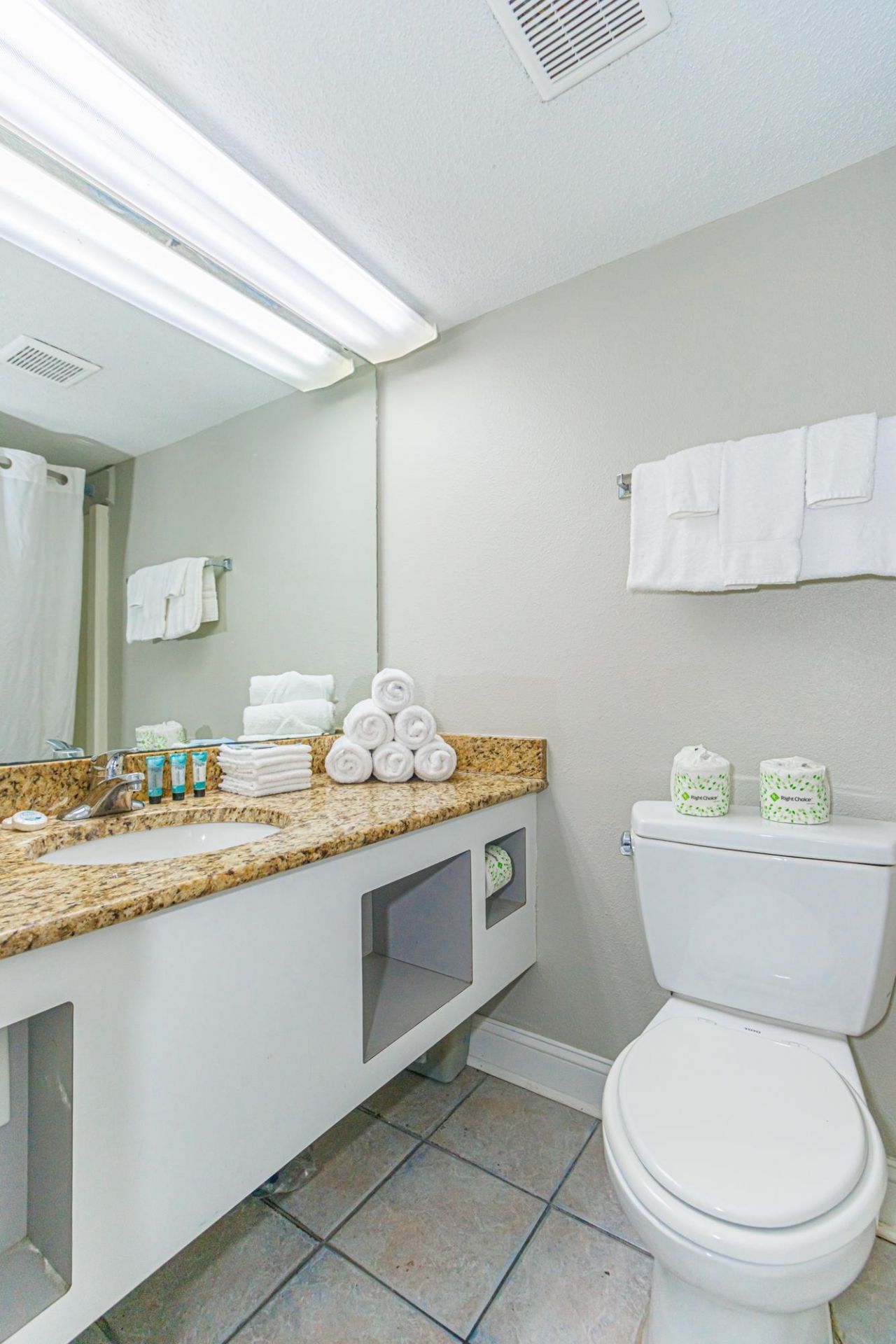 1207 S Ocean Blvd. Photo 15