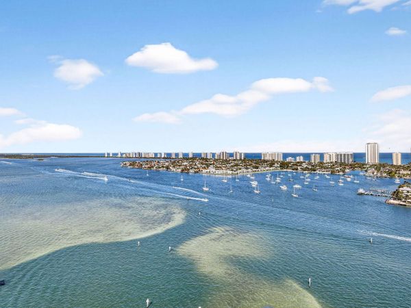 2640 Lake Shore Drive, Unit 2608, Riviera Beach, FL 33404