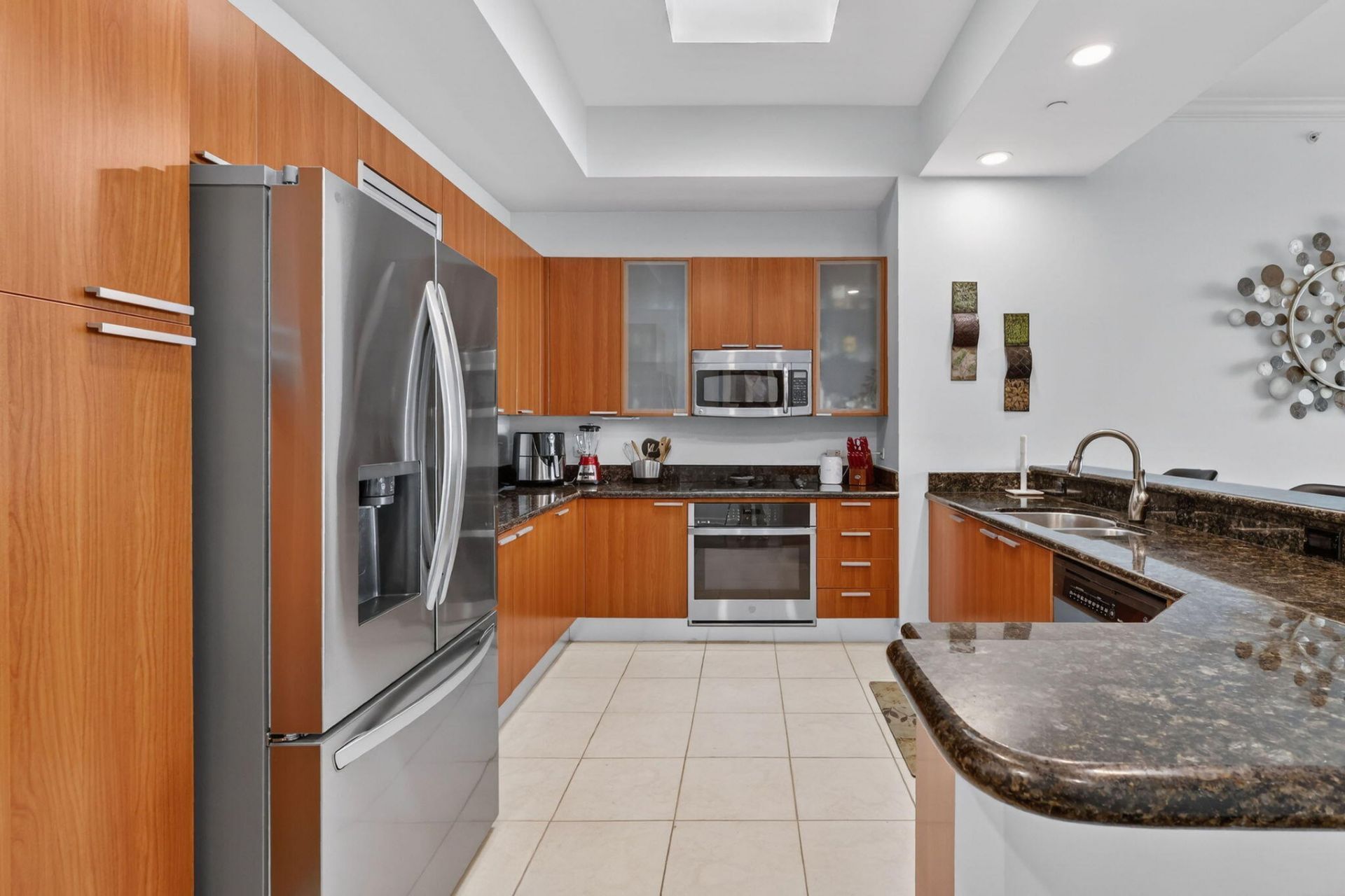 2640 Lake Shore Drive, Unit 2608, Riviera Beach, FL 33404 Photo