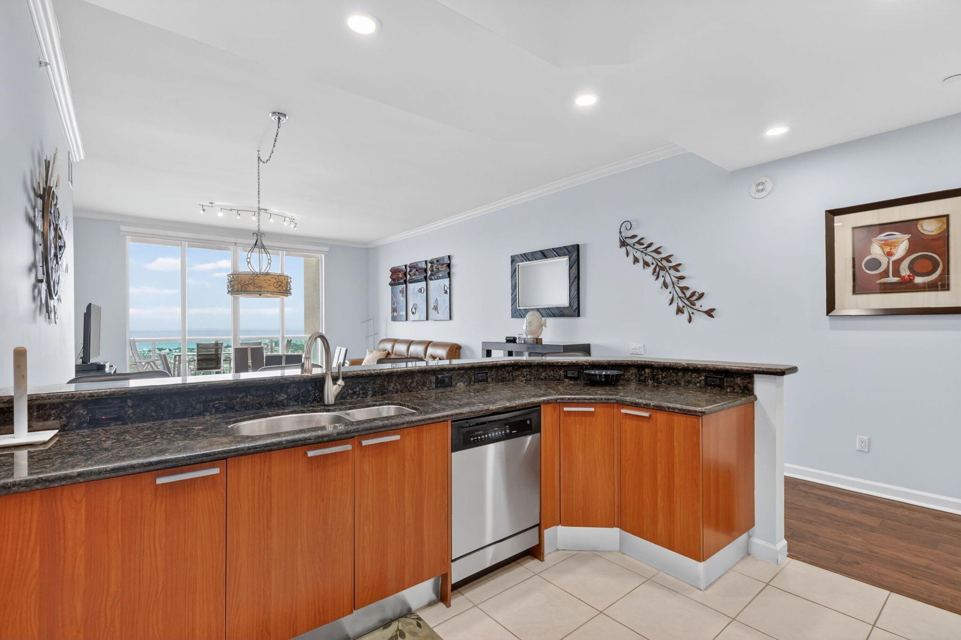 2640 Lake Shore Drive, Unit 2608, Riviera Beach, FL 33404 Photo