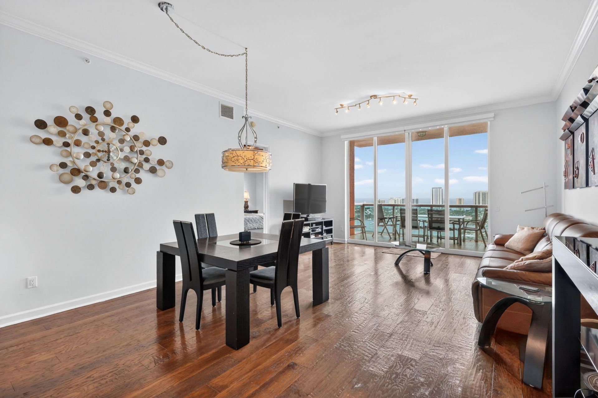 2640 Lake Shore Drive, Unit 2608, Riviera Beach, FL 33404 Photo