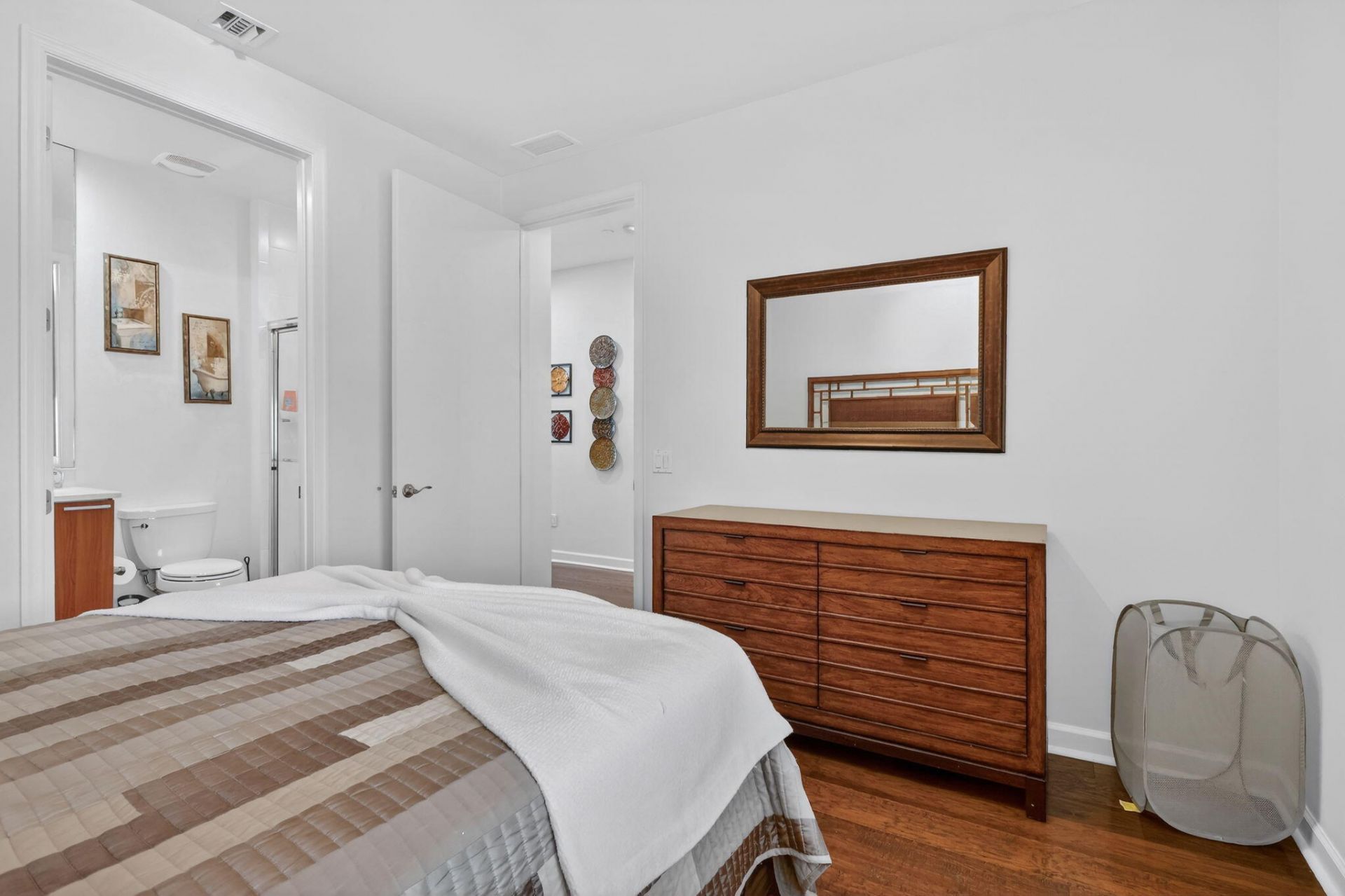 2640 Lake Shore Drive, Unit 2608, Riviera Beach, FL 33404 Photo