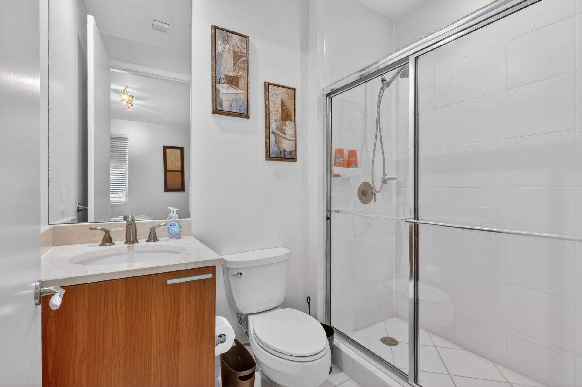 2640 Lake Shore Drive, Unit 2608, Riviera Beach, FL 33404 Photo