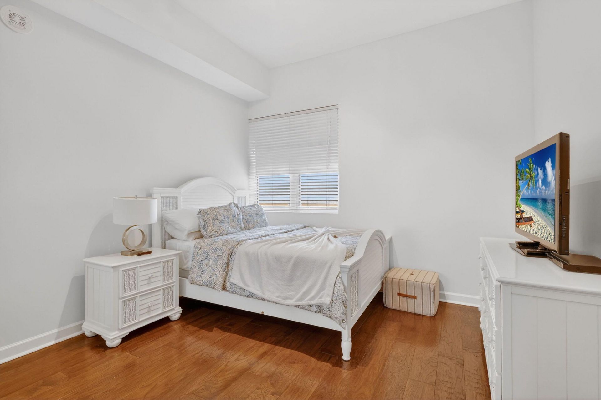 2640 Lake Shore Drive, Unit 2608, Riviera Beach, FL 33404 Photo