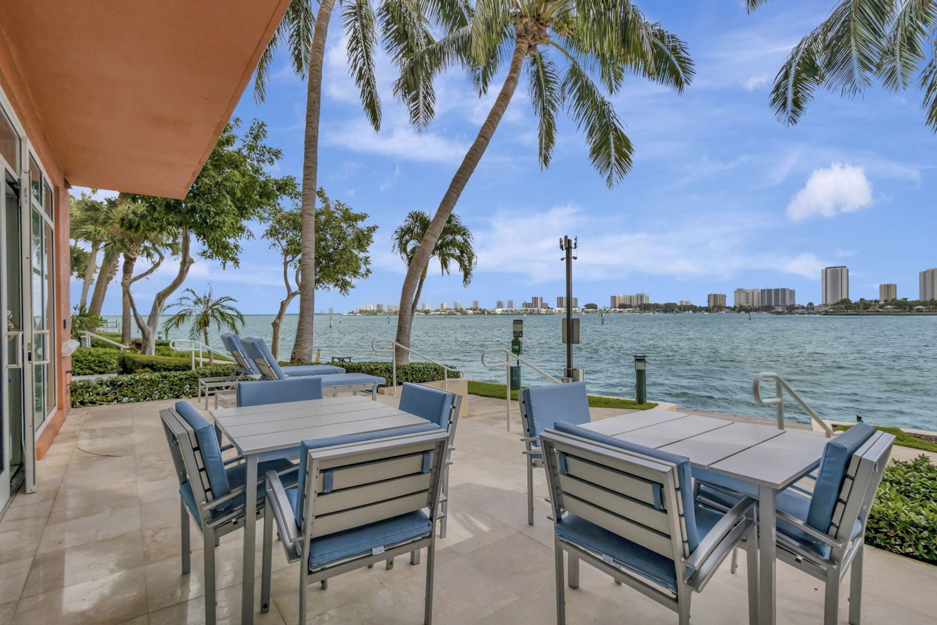 2640 Lake Shore Drive, Unit 2608, Riviera Beach, FL 33404 Photo