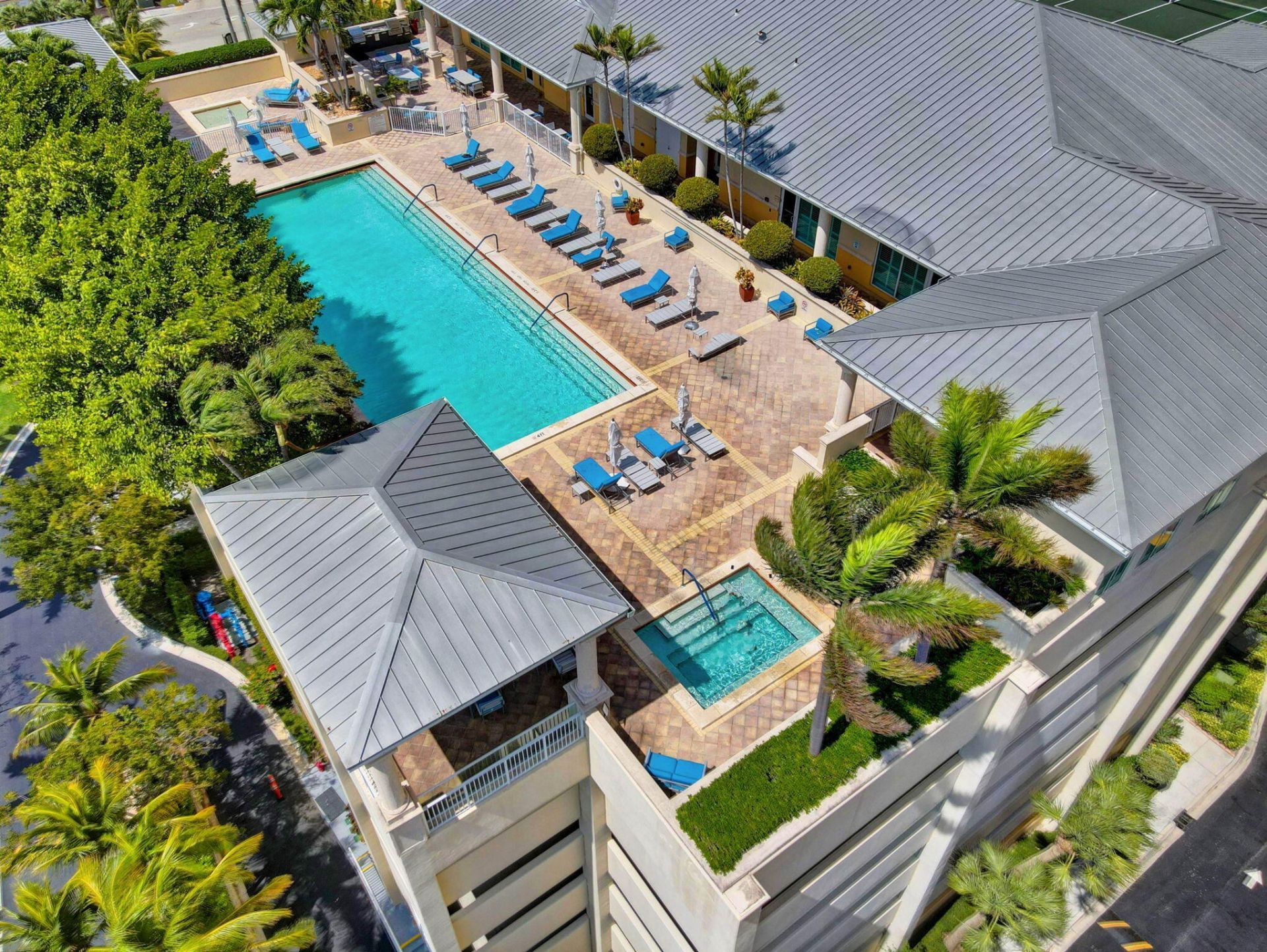 2640 Lake Shore Drive, Unit 2608, Riviera Beach, FL 33404 Photo