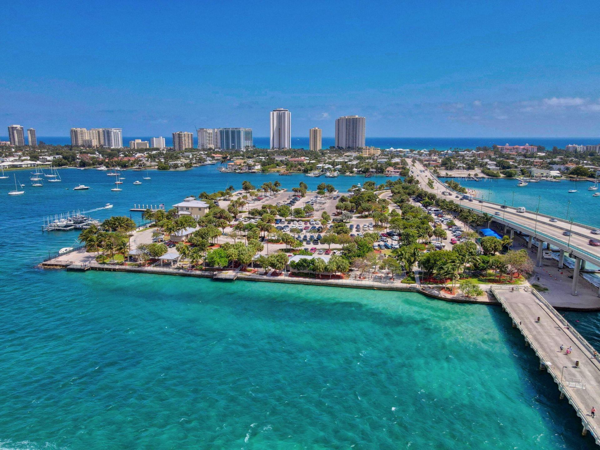 2640 Lake Shore Drive, Unit 2608, Riviera Beach, FL 33404 Photo