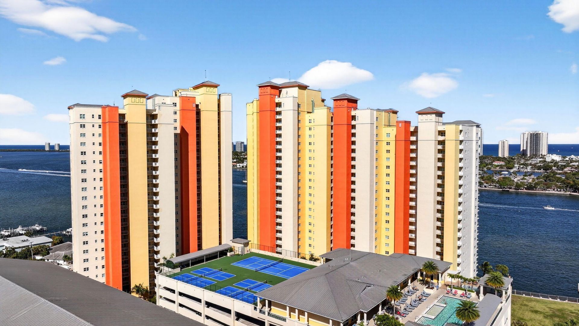 2640 Lake Shore Drive, Unit 2608, Riviera Beach, FL 33404 Photo