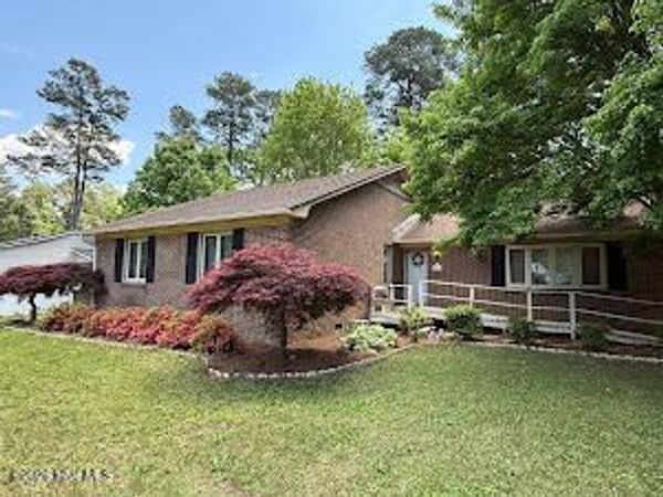 314 Sumner Avenue , Roseboro, NC 28382