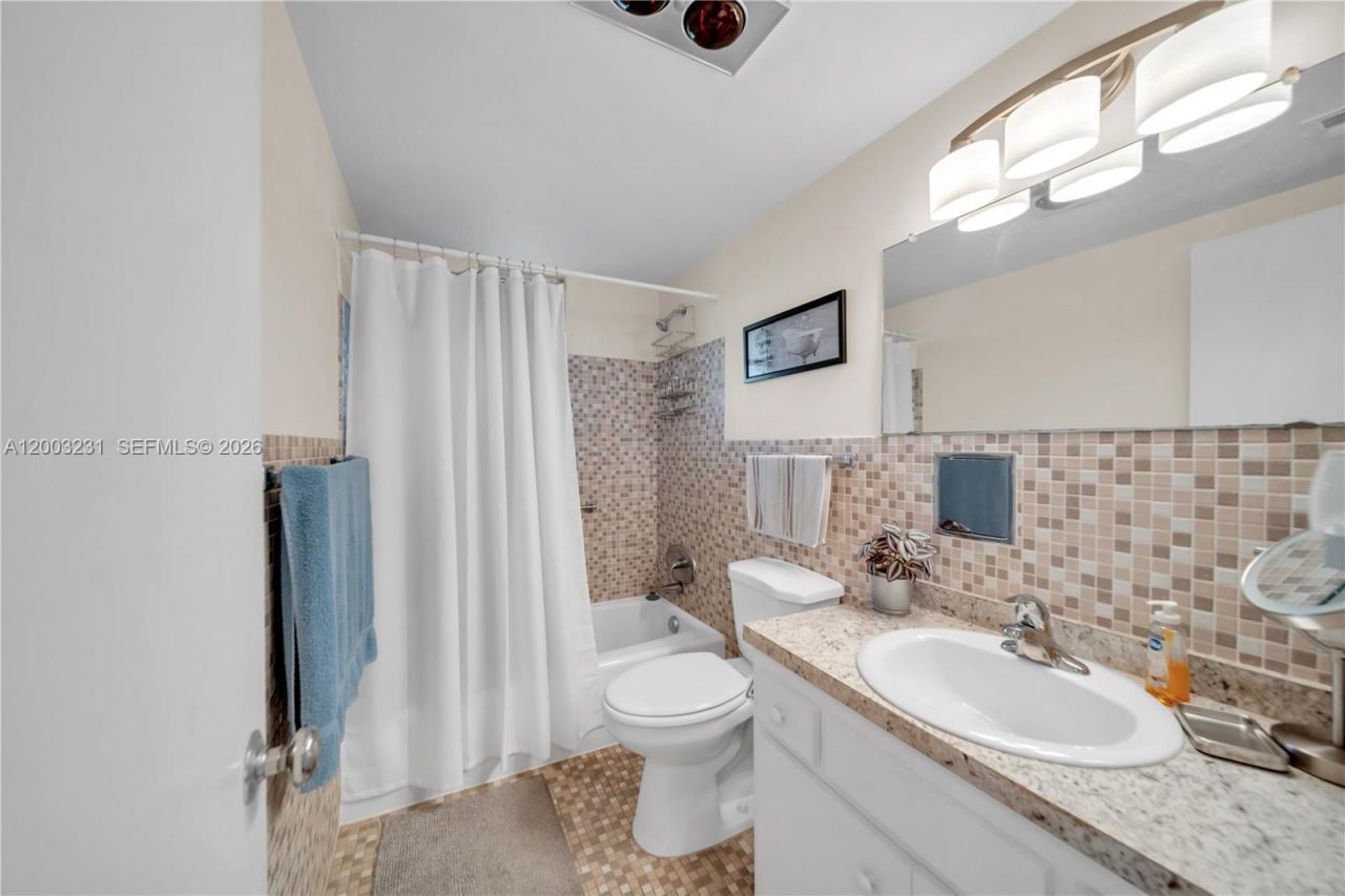 4613 SE 5th Street , Unit 210, Cape Coral, FL 33904 Photo