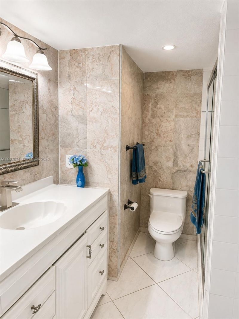 2050 Newcastle C, Unit 2050, Boca Raton, FL 33434 Photo