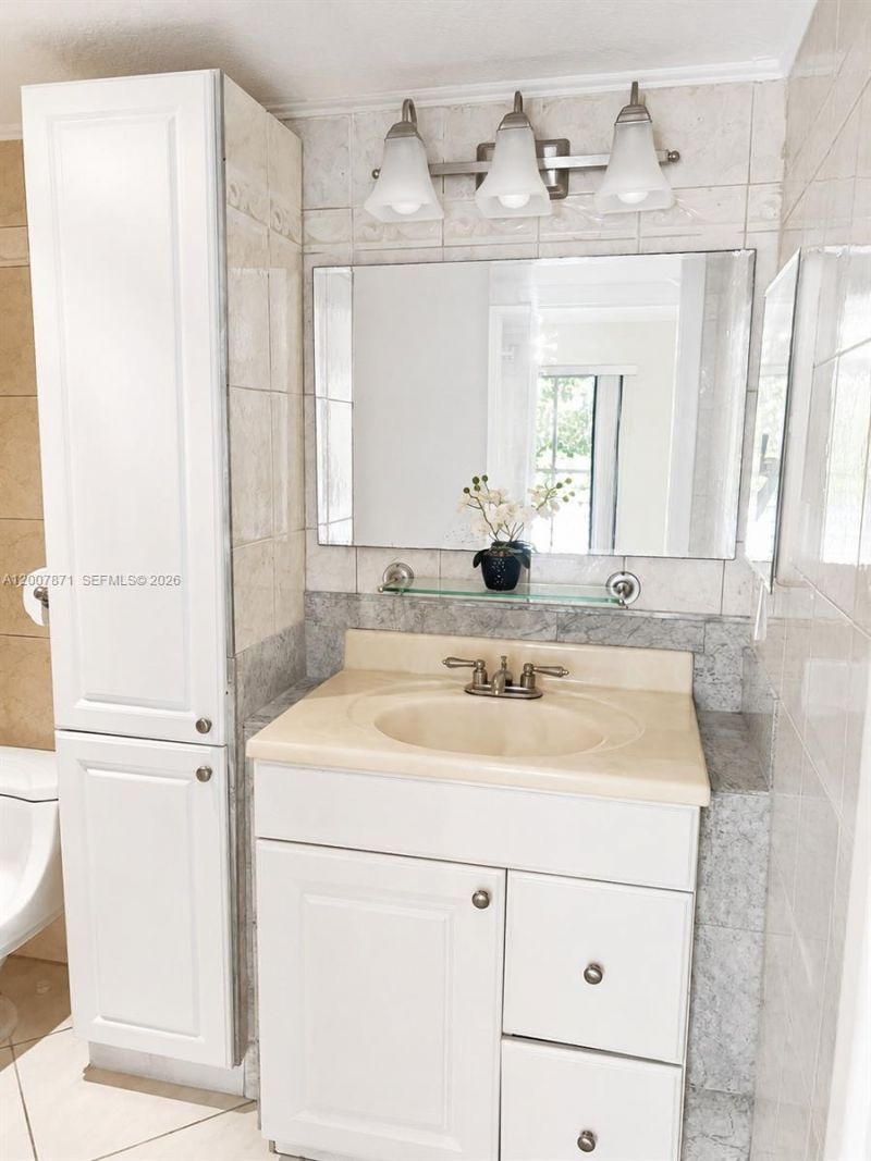 2050 Newcastle C, Unit 2050, Boca Raton, FL 33434 Photo