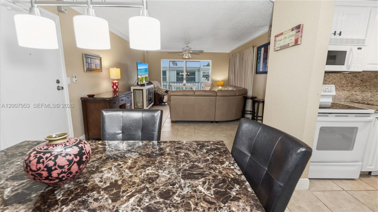 6315 Bay Club Dr , Unit 3, Fort Lauderdale, FL 33308 Photo