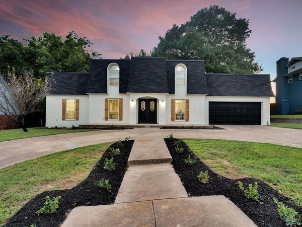 4220 Dawn Drive , Benbrook, TX 76116