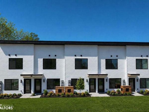 324 S 11th St, Sac City, IA 50583