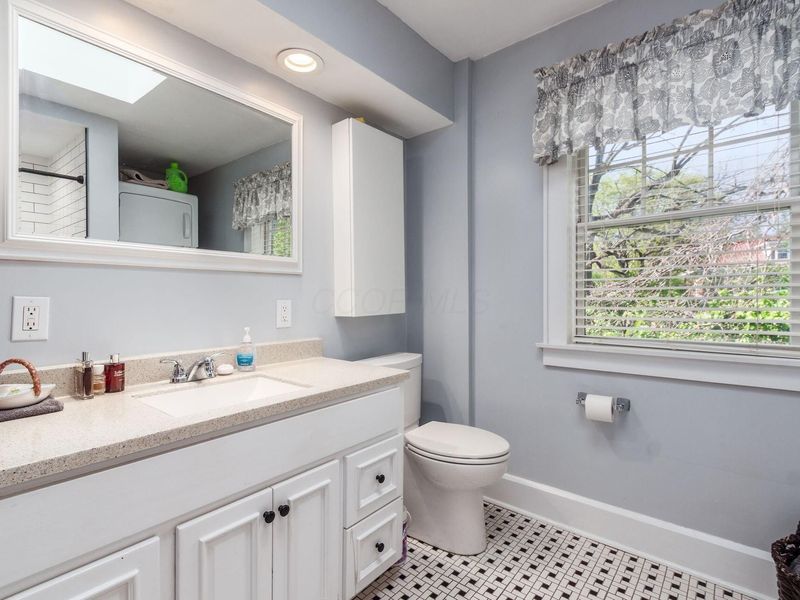 30 S Dawson Avenue, Columbus, OH 43209 Photo 22