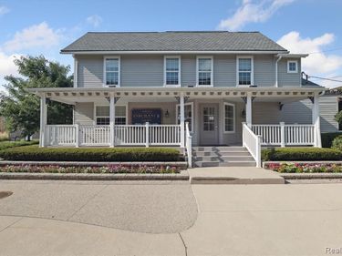 127 W University Drive , Rochester, MI 48307