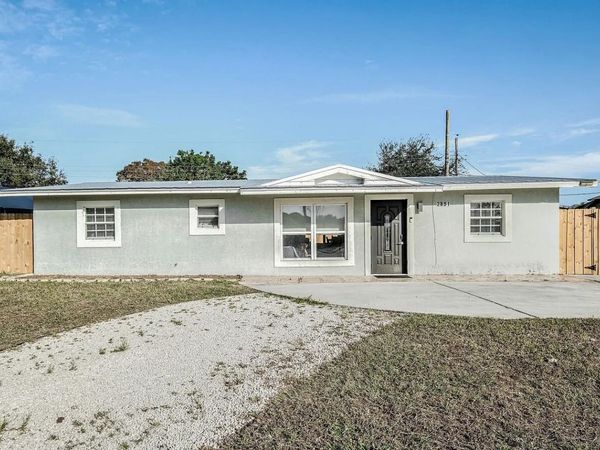 2831 NE Savannah Road, Jensen Beach, FL 34957