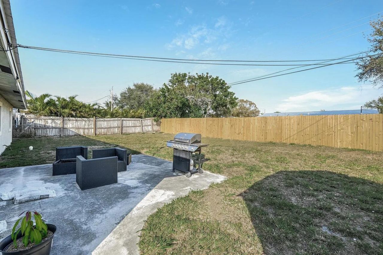 2831 NE Savannah Road, Jensen Beach, FL 34957 Photo