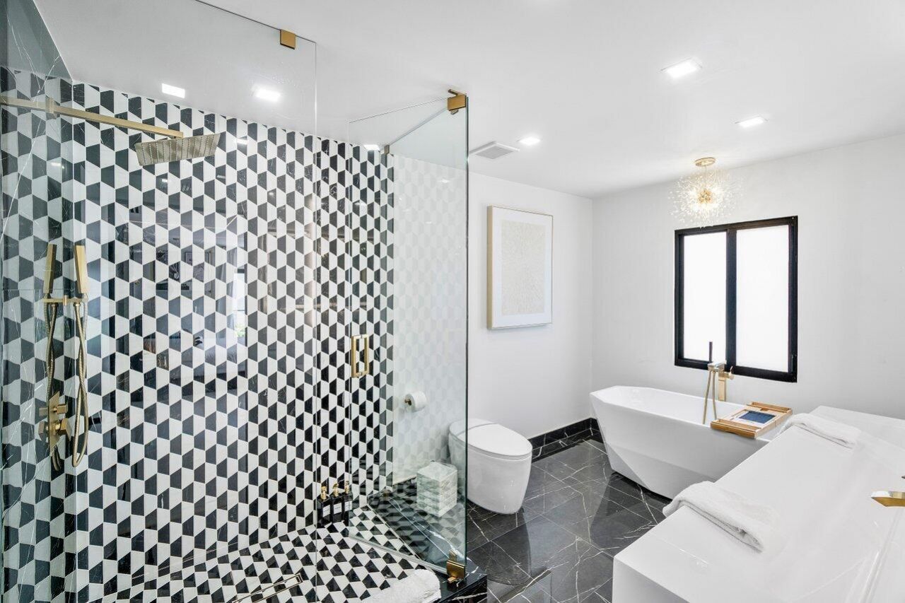 2724 N Ocean Boulevard, Fort Lauderdale, FL 33308 Photo
