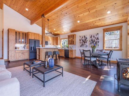 12041 Highland Avenue, Truckee, CA 96161 Photo