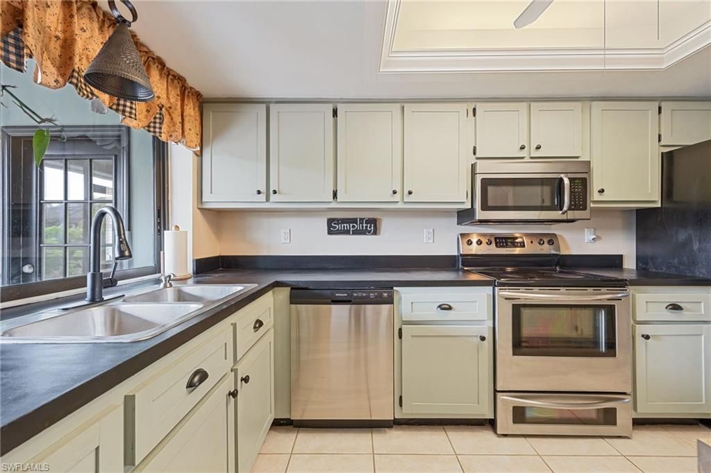 6419 Ben Hogan Cir, North Fort Myers, FL 33917 Photo