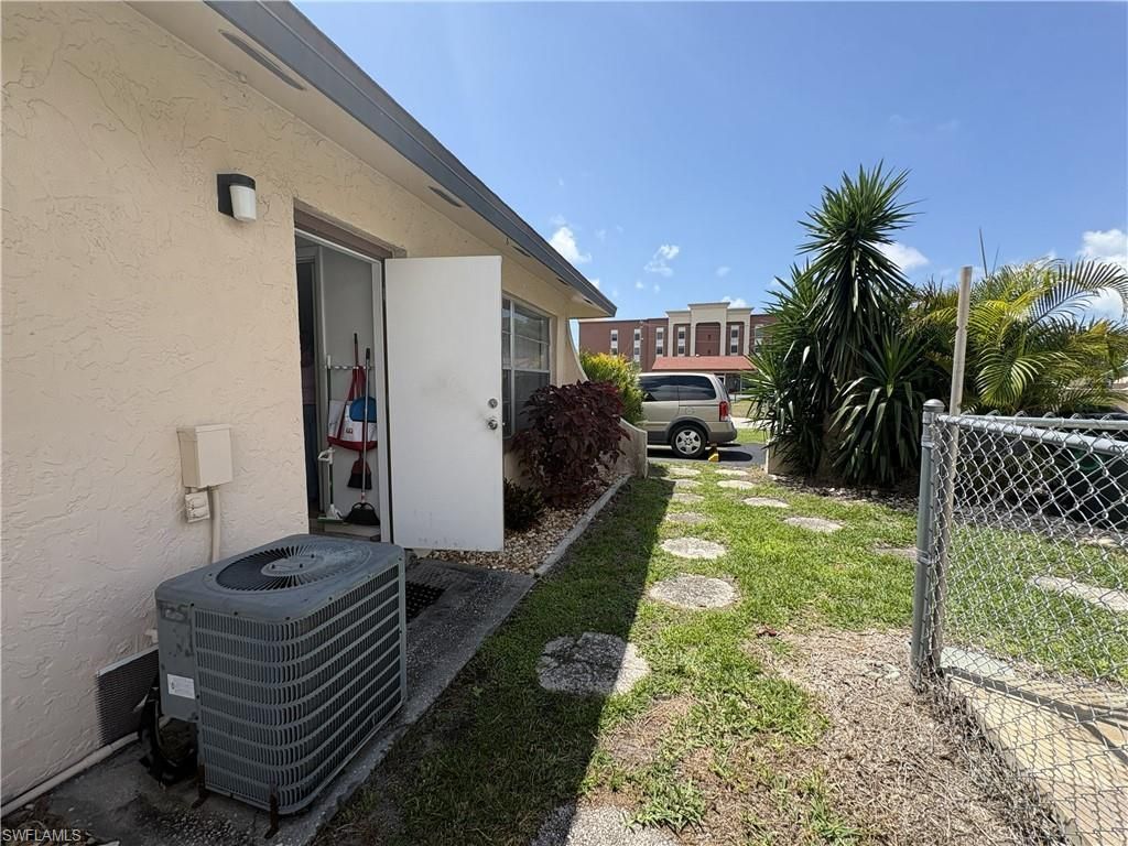 619 SE 47th St, Unit 5, Cape Coral, FL 33904 Photo