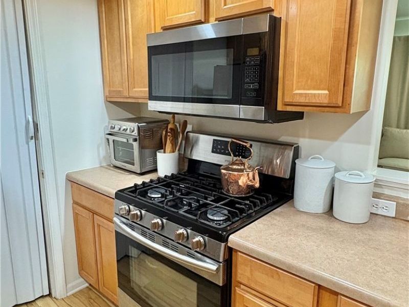 6910 Carriage Hill Drive, Unit 103, Brecksville, OH 44141 Photo 12