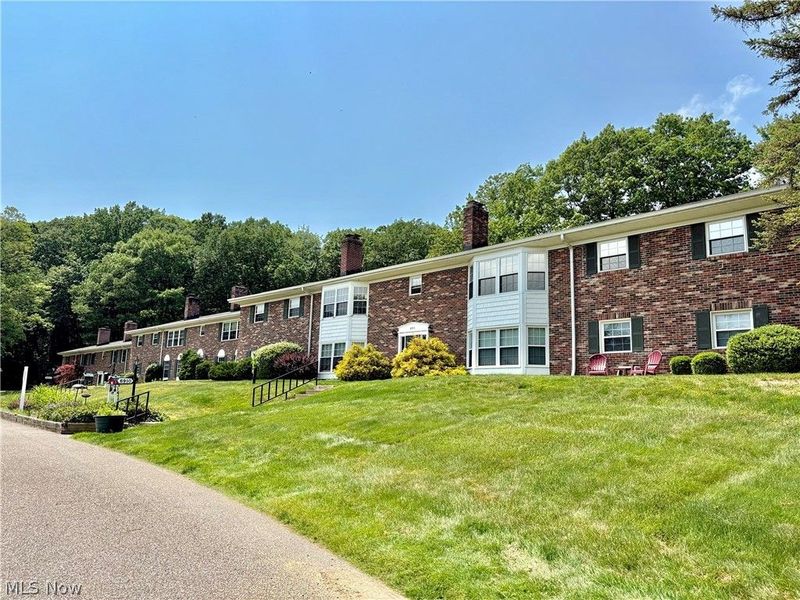 6910 Carriage Hill Drive, Unit 103, Brecksville, OH 44141 Photo 21