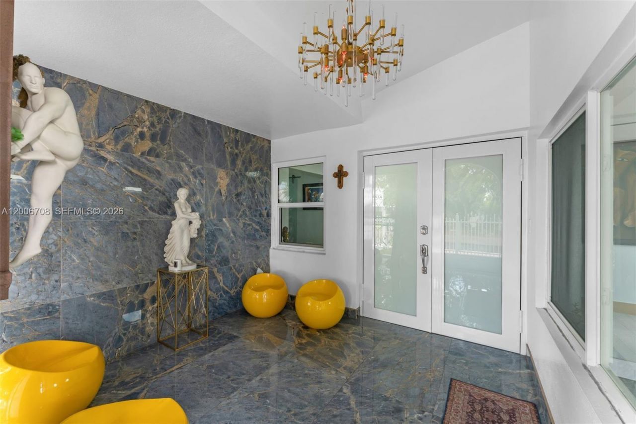 1870 NW 32nd Ave , Miami, FL 33125 Photo