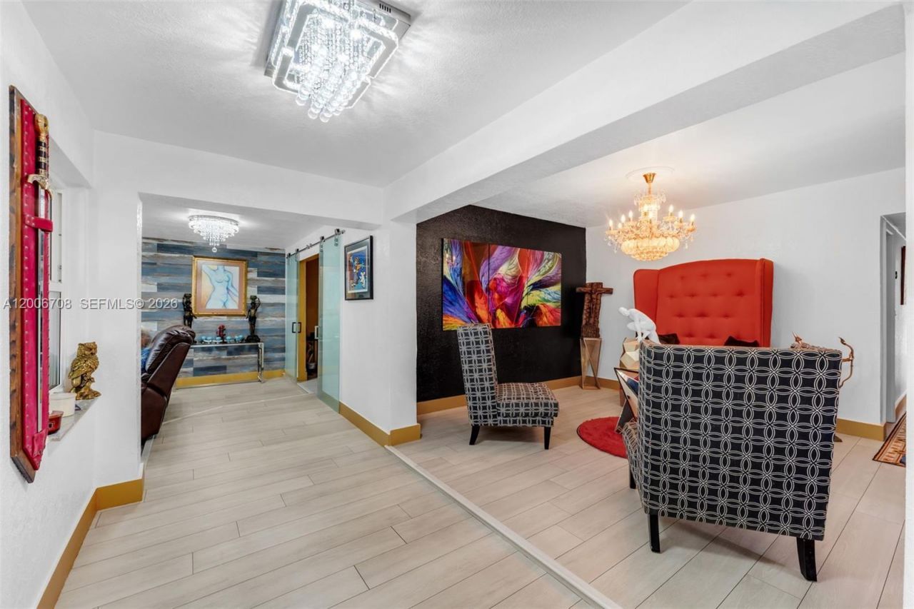 1870 NW 32nd Ave , Miami, FL 33125 Photo