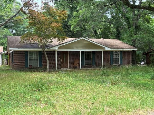 7030 Laverne Drive S, Mobile, AL 36618