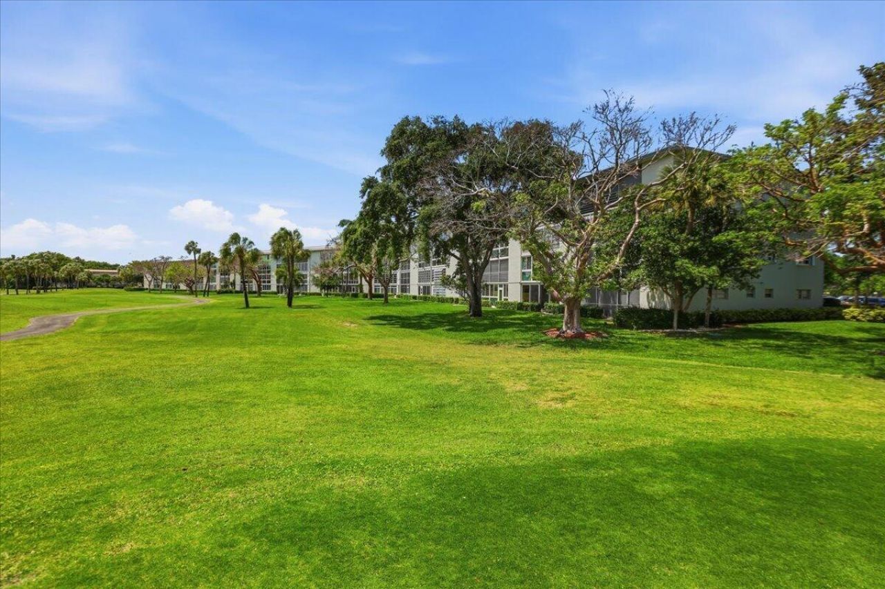 3004 Portofino Isle, Unit E2, Coconut Creek, FL 33066 Photo
