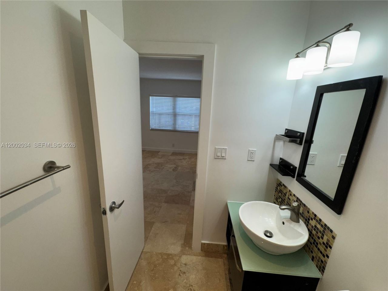 2724 NE 15th St , Unit 4, Fort Lauderdale, FL 33304 Photo