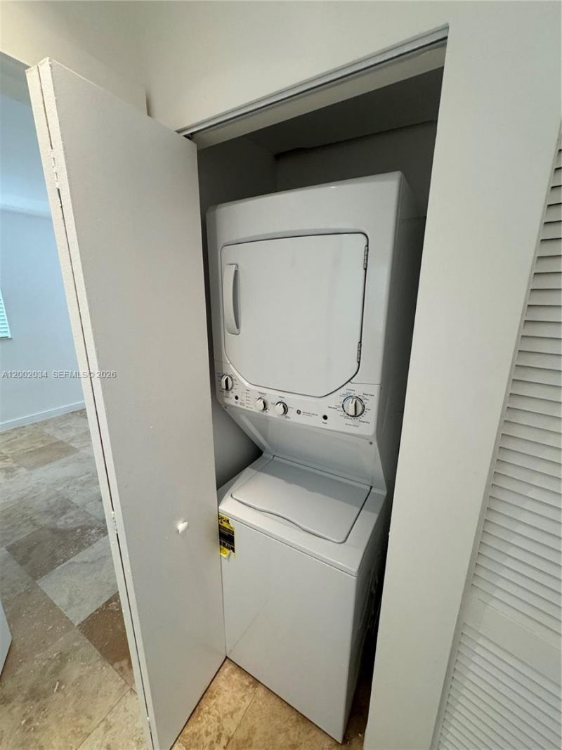 2724 NE 15th St , Unit 4, Fort Lauderdale, FL 33304 Photo