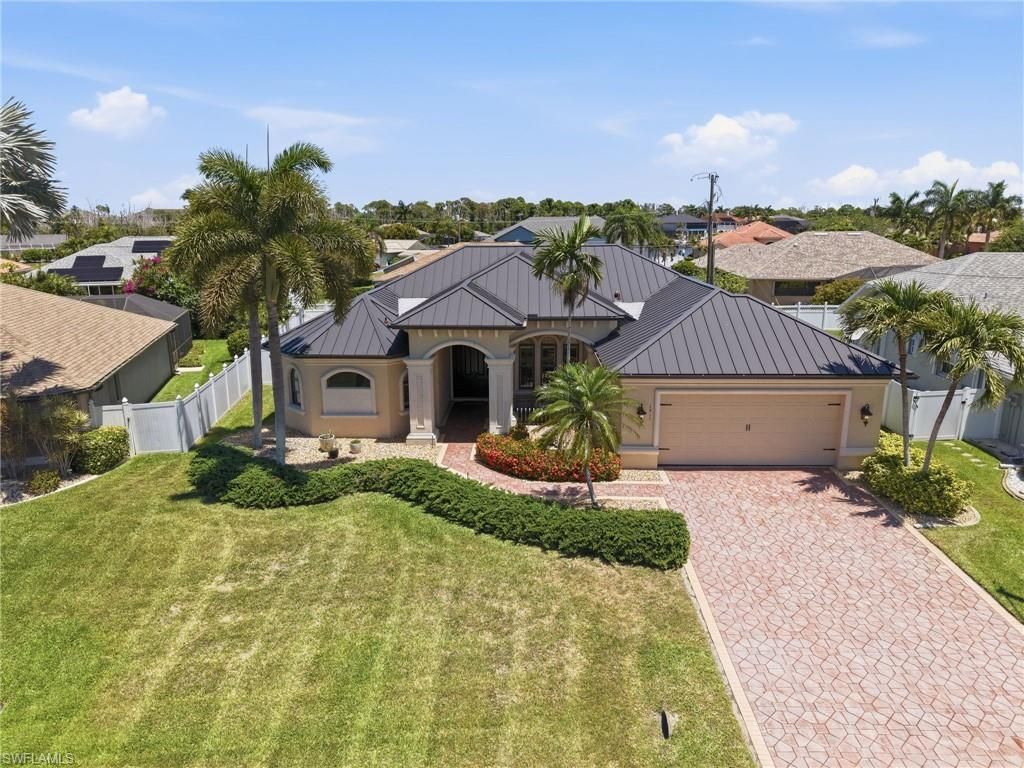 1911 SE 20th St , Cape Coral, FL 33990 Photo